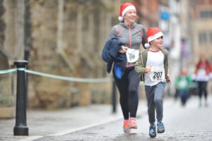 Fancy Dress Festive 5k runners for Arthur Rank Hospice Charity 