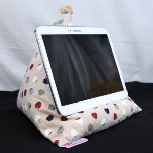 The Wheat Bag Company PADi Pillow Tablet/Book Rest With Strawberries Pattern (Made in Wiltshire, England)